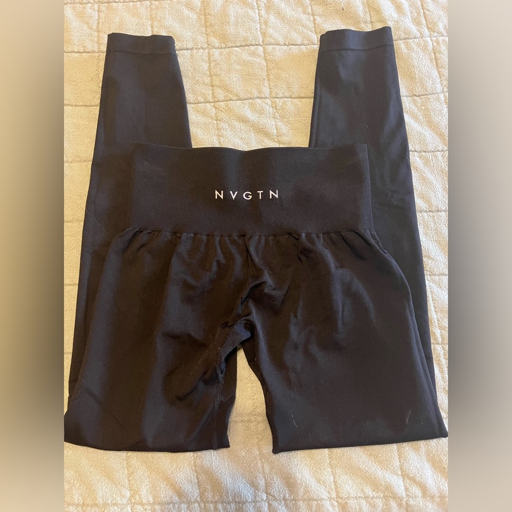 XS Black NVGTN leggings